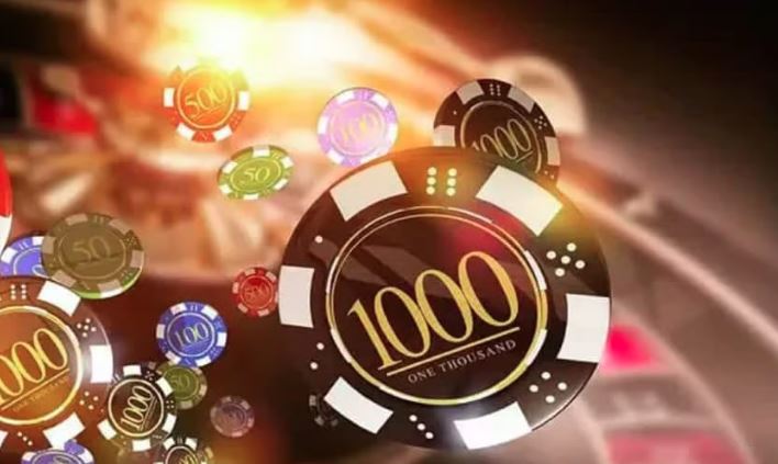 Playing Multiple Online Casino Games: Strategic Approaches